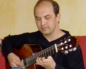 Yannick PIGNOL joue sur une guitare DONADEY
